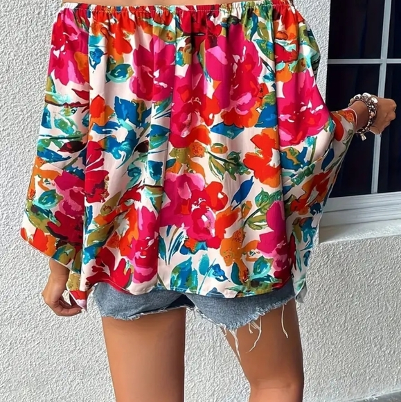 Floral Off Shoulders Blouse Size Large - Picture 2 of 3